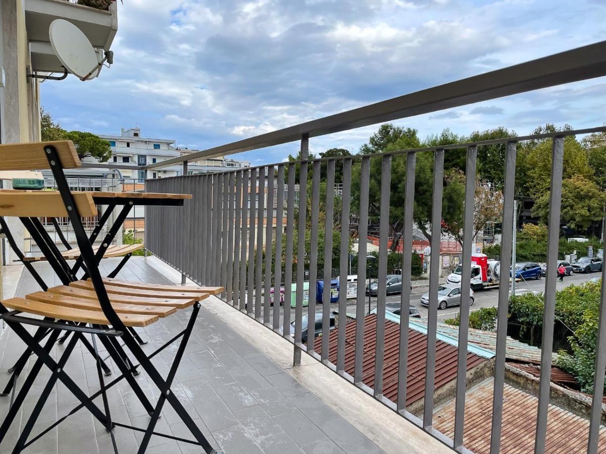 Il Giglio Di Mare, La Spiaggia A Un Passo Da Te Pescara Exterior photo